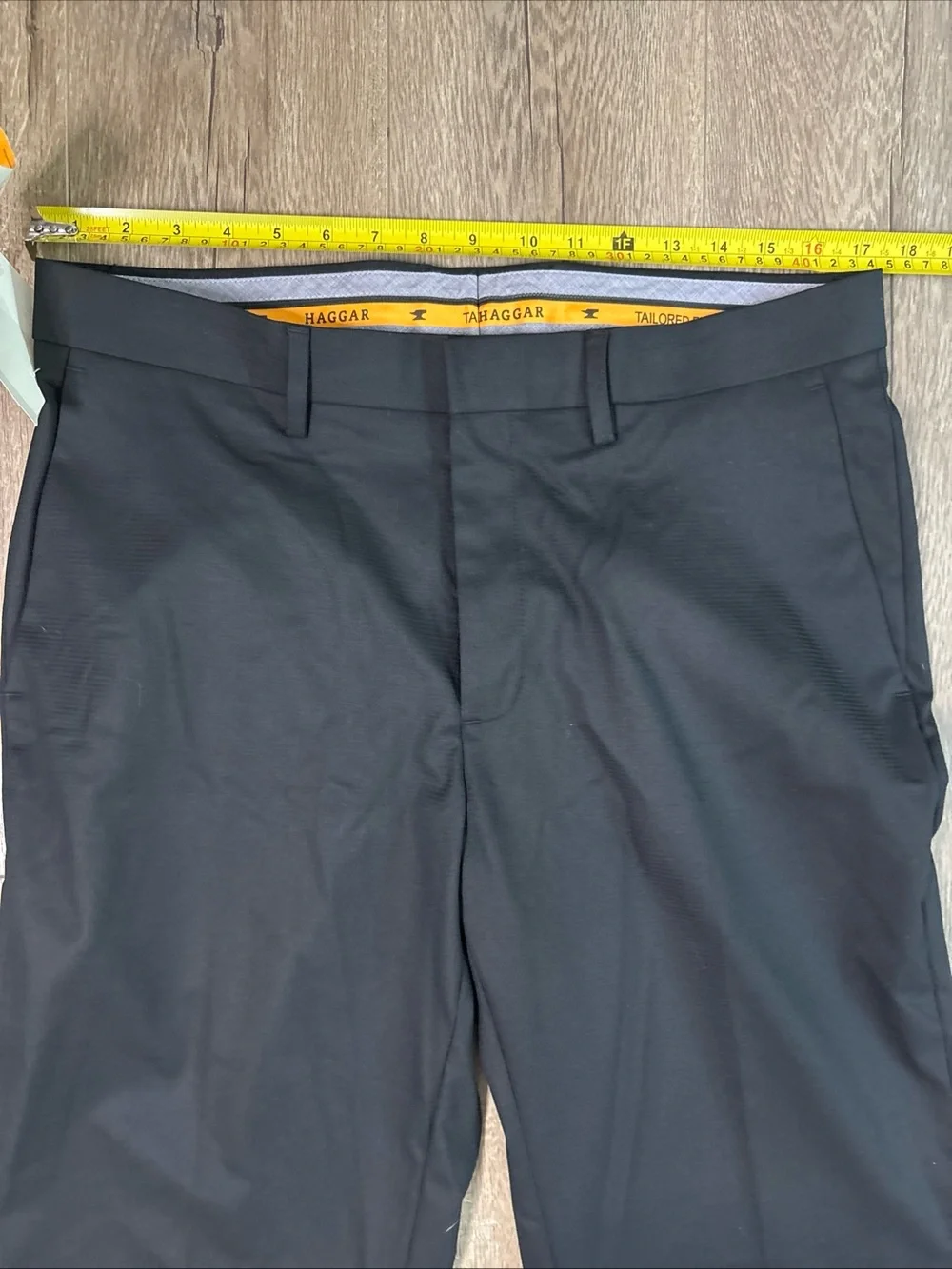 Haggar Mens Tailored fit Dress Pants Size 34W/32L Black Solid